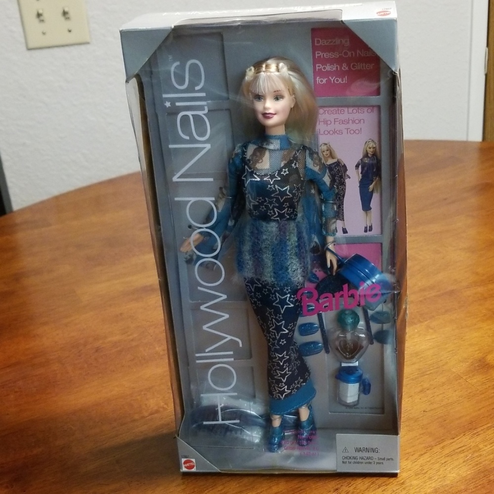Barbie Hollywood Nails 1999